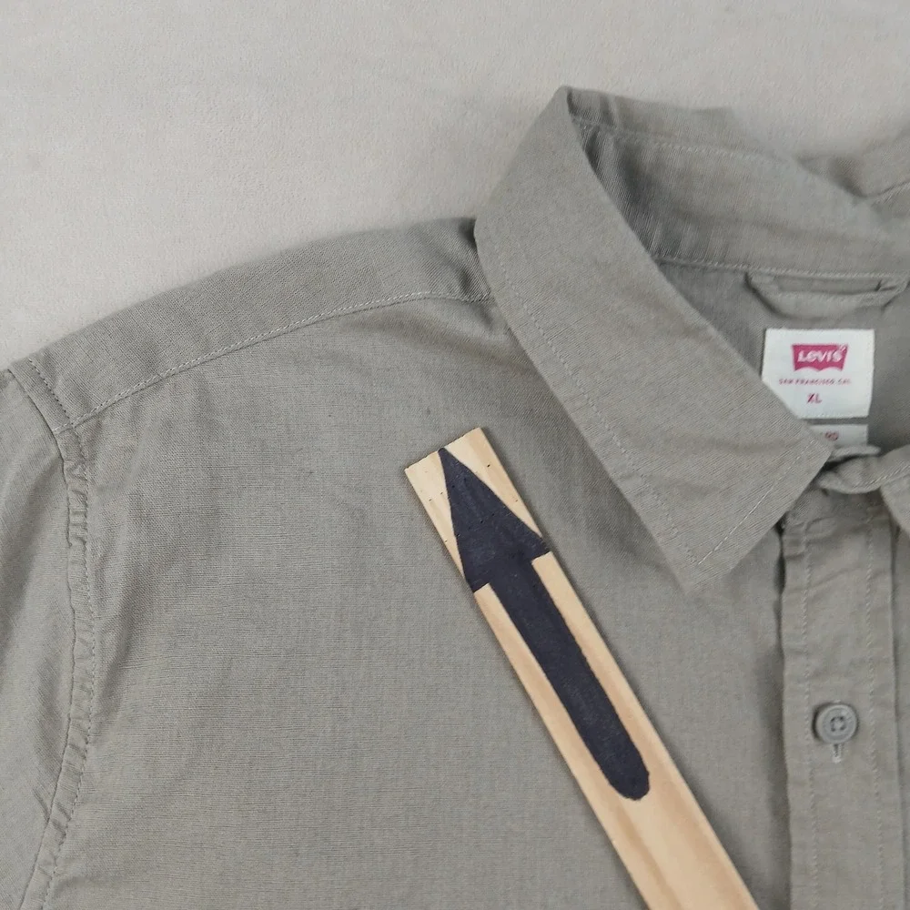 Levis XL Mens Shirt Button Up Short Sleeve Linen Blend‎ FLAW 24x27